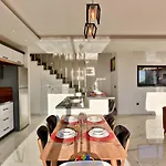 Vilă Uzumlu Village 3 Bedroom - 2180 Kalkan
